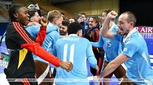 湖人瞄准公牛铁闸！富保罗建议用小里换DPOY，打造18届三大前四秀阵容